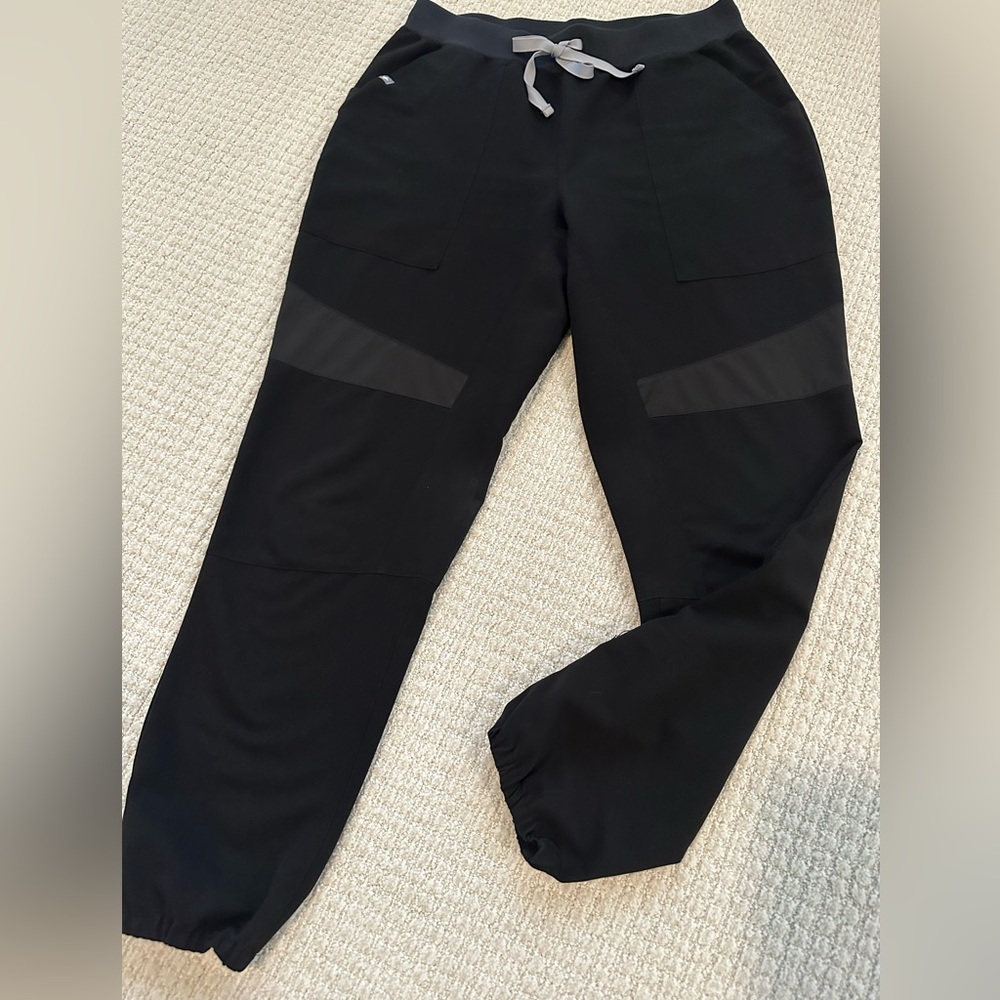 FIGS Limited Edition moto-style set